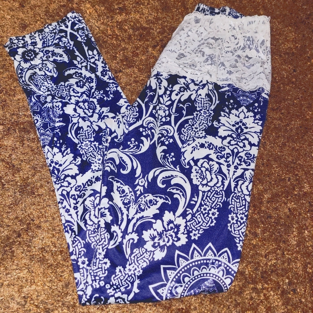 🦋Womens Floral Leggings